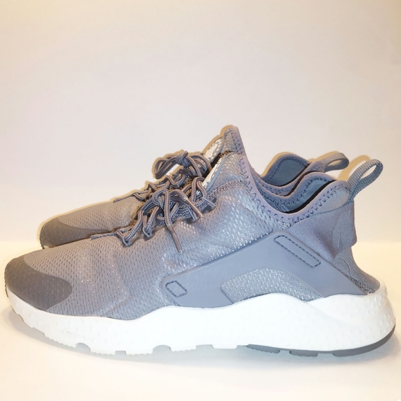 Nike Air Huarache Run Ultra. Size 9.5 - Picture 4 of 10